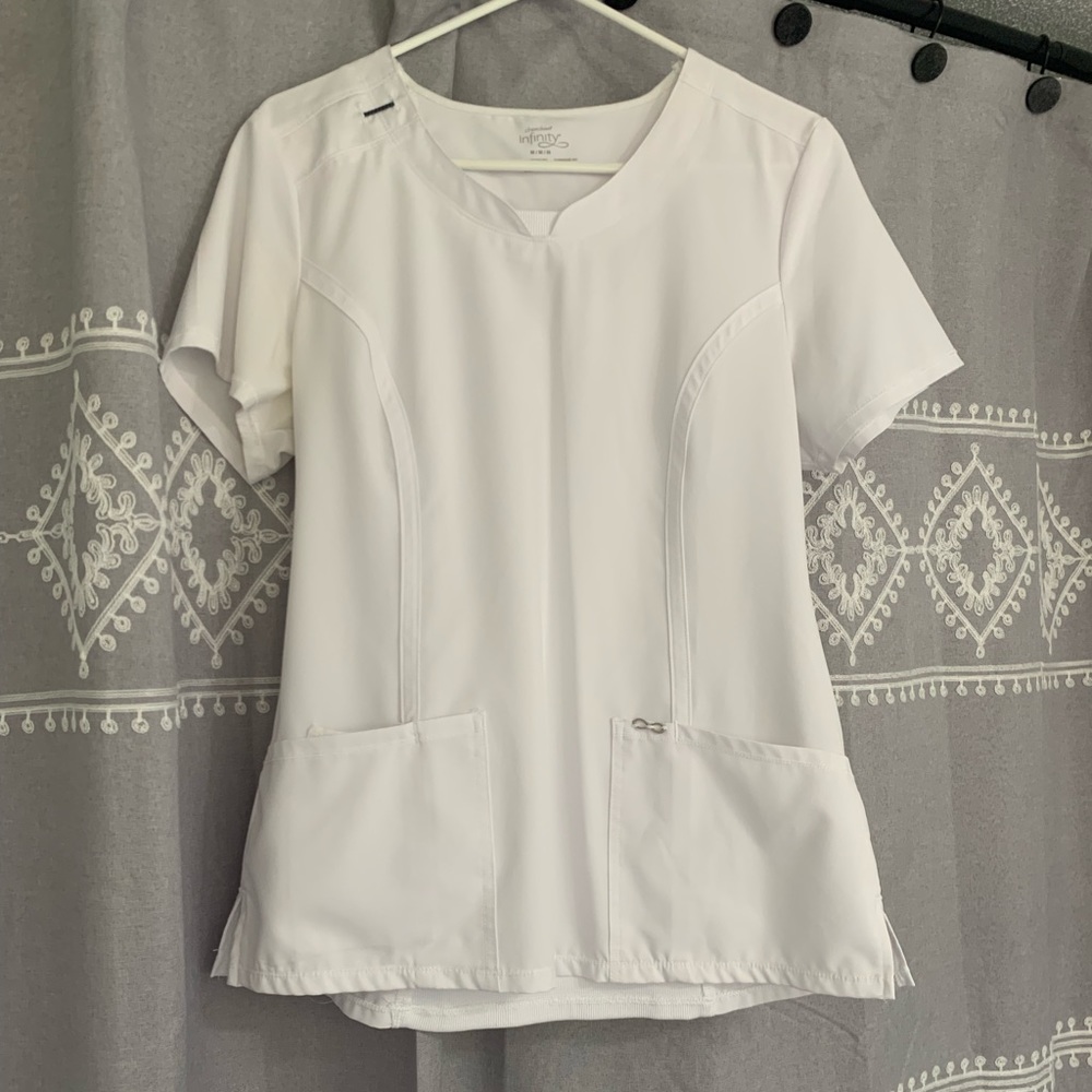 Cherokee Infinity scrub top